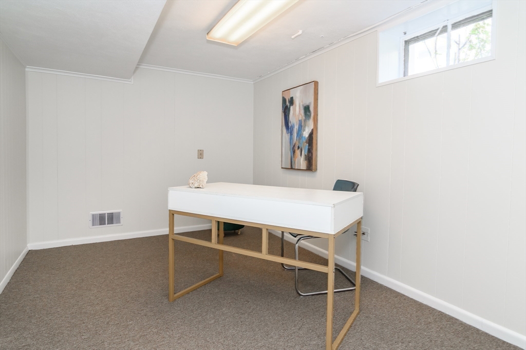 7 Woodleigh Road Natick, MA 01760 - Photo 26 of 32
