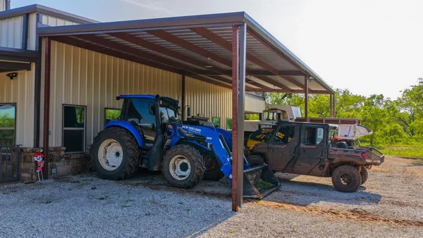 $5,999,999 | 10000 Fm 209, Graham, TX 76450