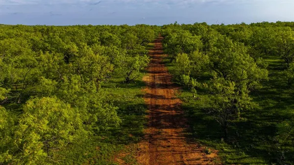 $5,999,999 | 10000 Fm 209, Graham, TX 76450