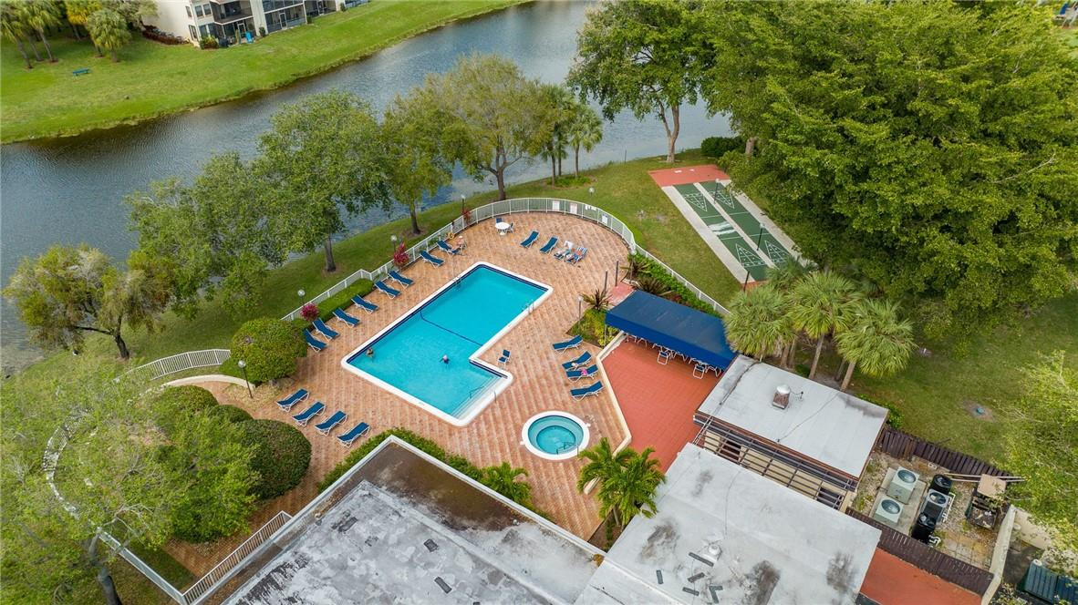 1977 Southwest 15th Street, Unit 116 Deerfield Beach, FL 33442 - Photo 4 of 25 Photo 4