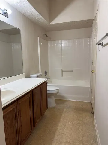 $2,400 | 514 Hugh Walker Drive, Mesquite, TX 75149