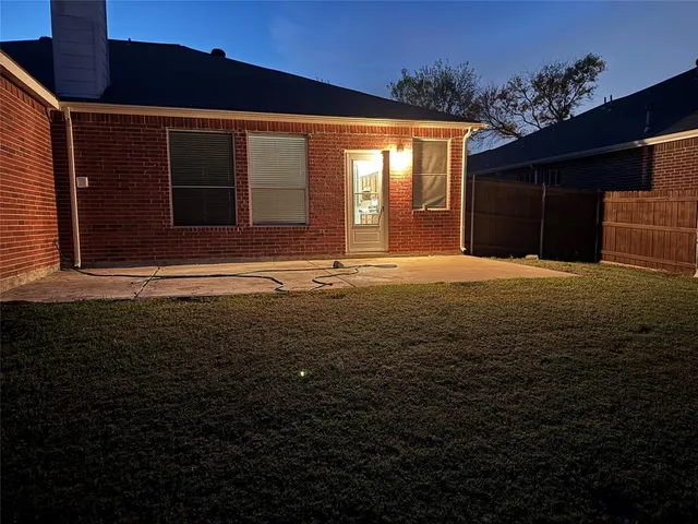 $2,400 | 514 Hugh Walker Drive, Mesquite, TX 75149