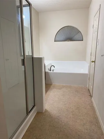 $2,400 | 514 Hugh Walker Drive, Mesquite, TX 75149