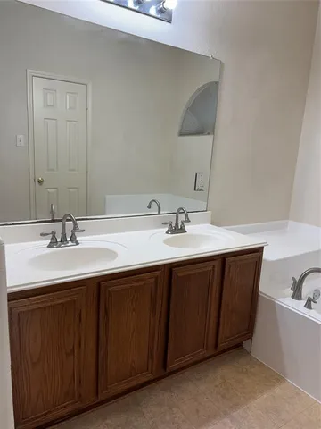 $2,400 | 514 Hugh Walker Drive, Mesquite, TX 75149