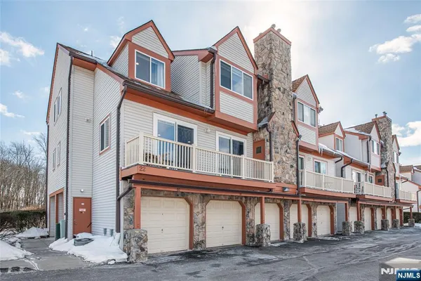 $2,800 | 56 Woods Edge Drive, Roxbury Township, NJ 07876