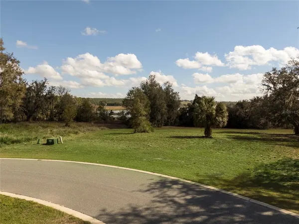 $215,000 | 476 Long And Winding Road, Howey-in-the-Hills, FL 34737