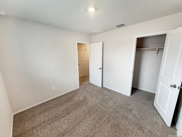 $2,200 | 722 Jennifer Way, New Braunfels, TX 78130
