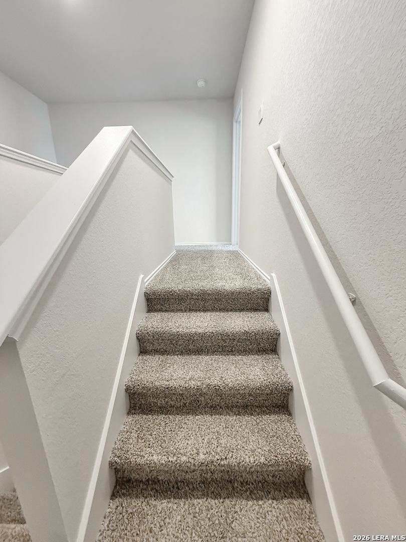 722 Jennifer Way New Braunfels, TX 78130 - Photo 3 of 32