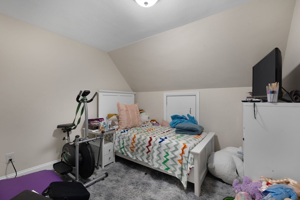 26 Clay Avenue Everett, MA 02149 - Photo 27 of 30