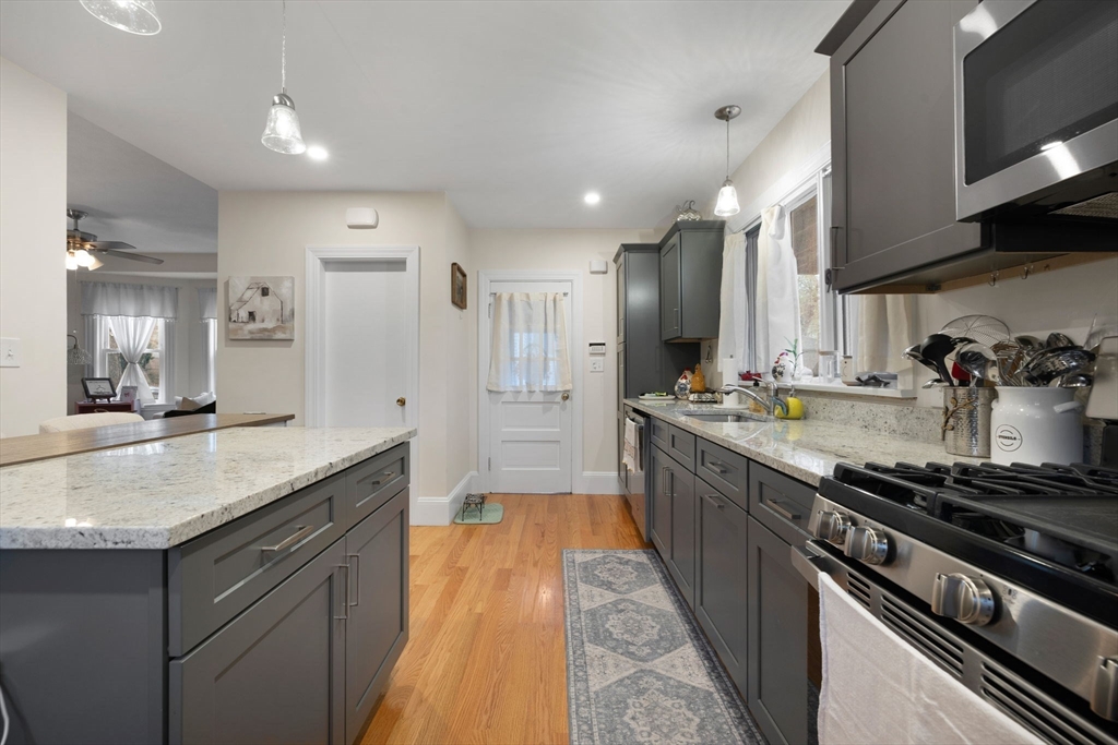 26 Clay Avenue Everett, MA 02149 - Photo 10 of 30