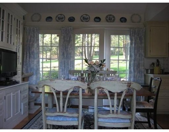 6 McGregory Road Sturbridge, MA 01566 - Photo 6 of 27 a view of a dining room with furniture and window