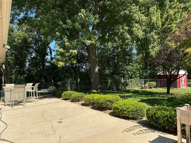 a view of a lake with houses