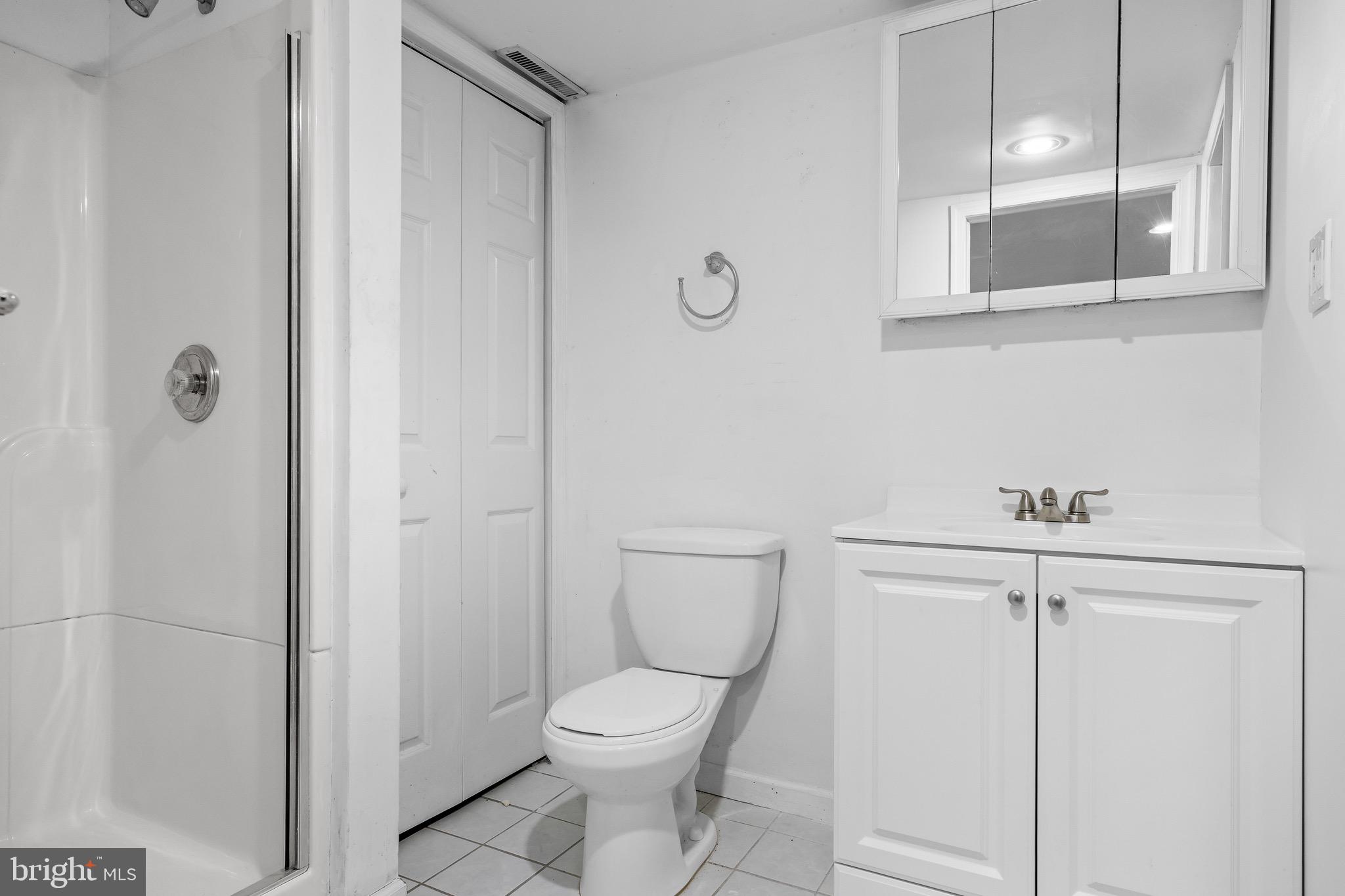 528 Kettle Run Road Marlton, NJ 08053 - Photo 31 of 43 Basement bath