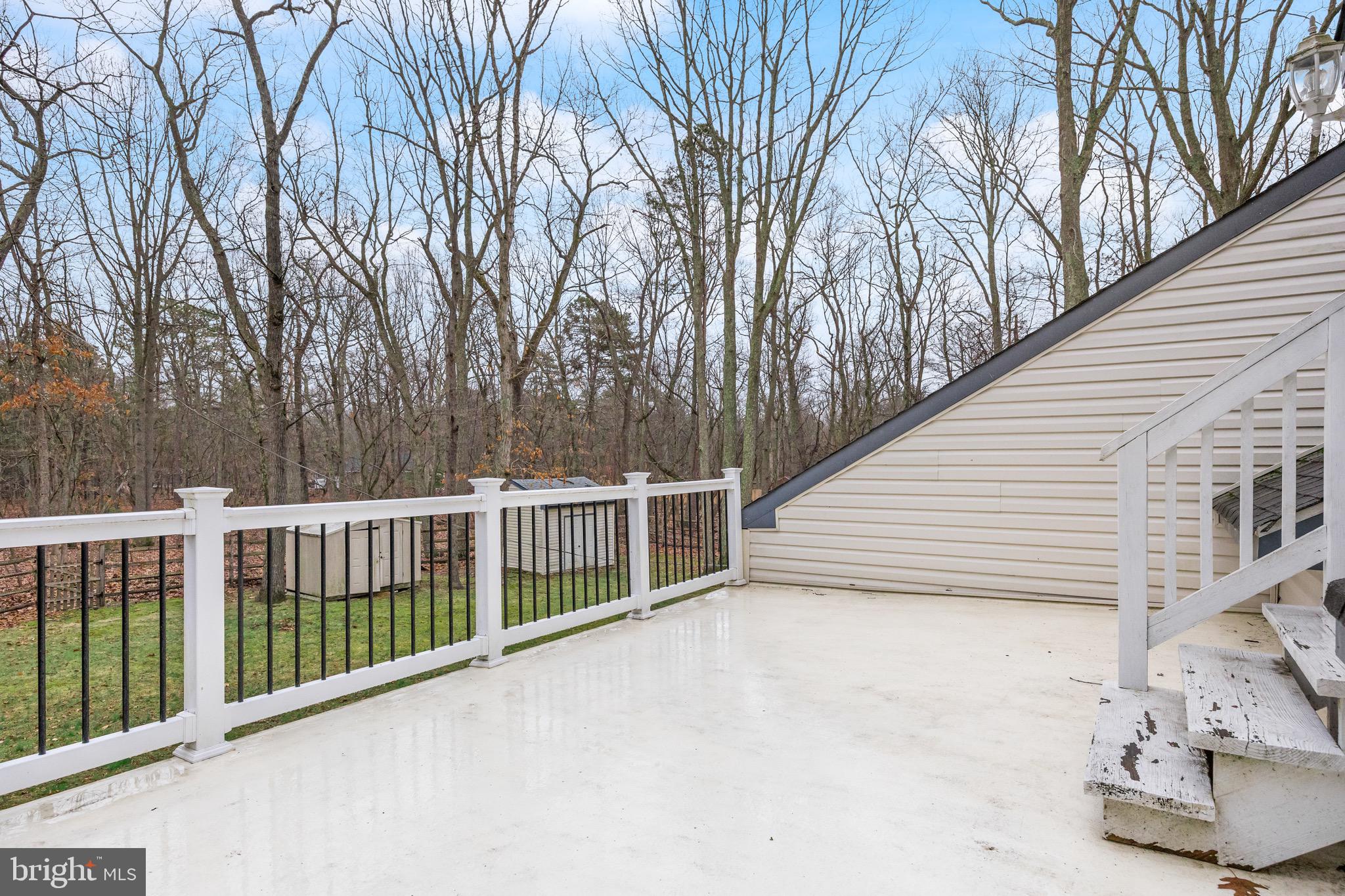 528 Kettle Run Road Marlton, NJ 08053 - Photo 40 of 43 Garage deck
