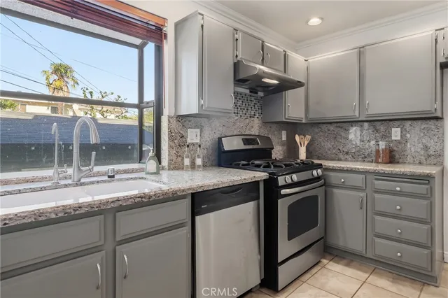 $745,000 | 105 North El Molino Street, Unit E, Alhambra, CA 91801