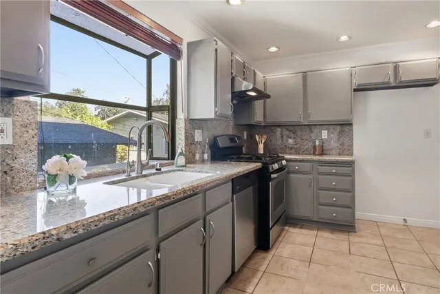 $745,000 | 105 North El Molino Street, Unit E, Alhambra, CA 91801