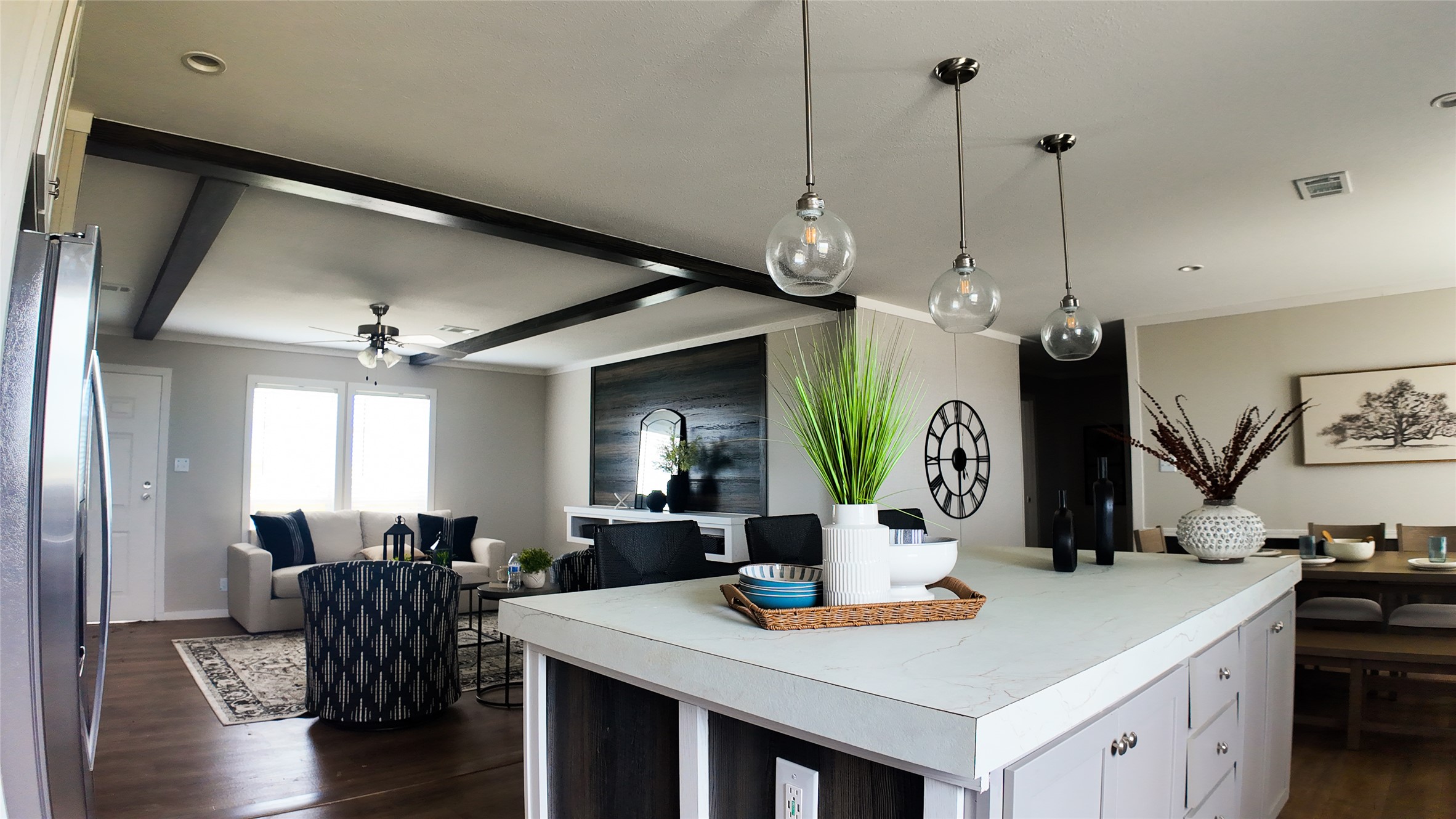 147 Ardales Drive Elgin, TX 78621 - Photo 3 of 14