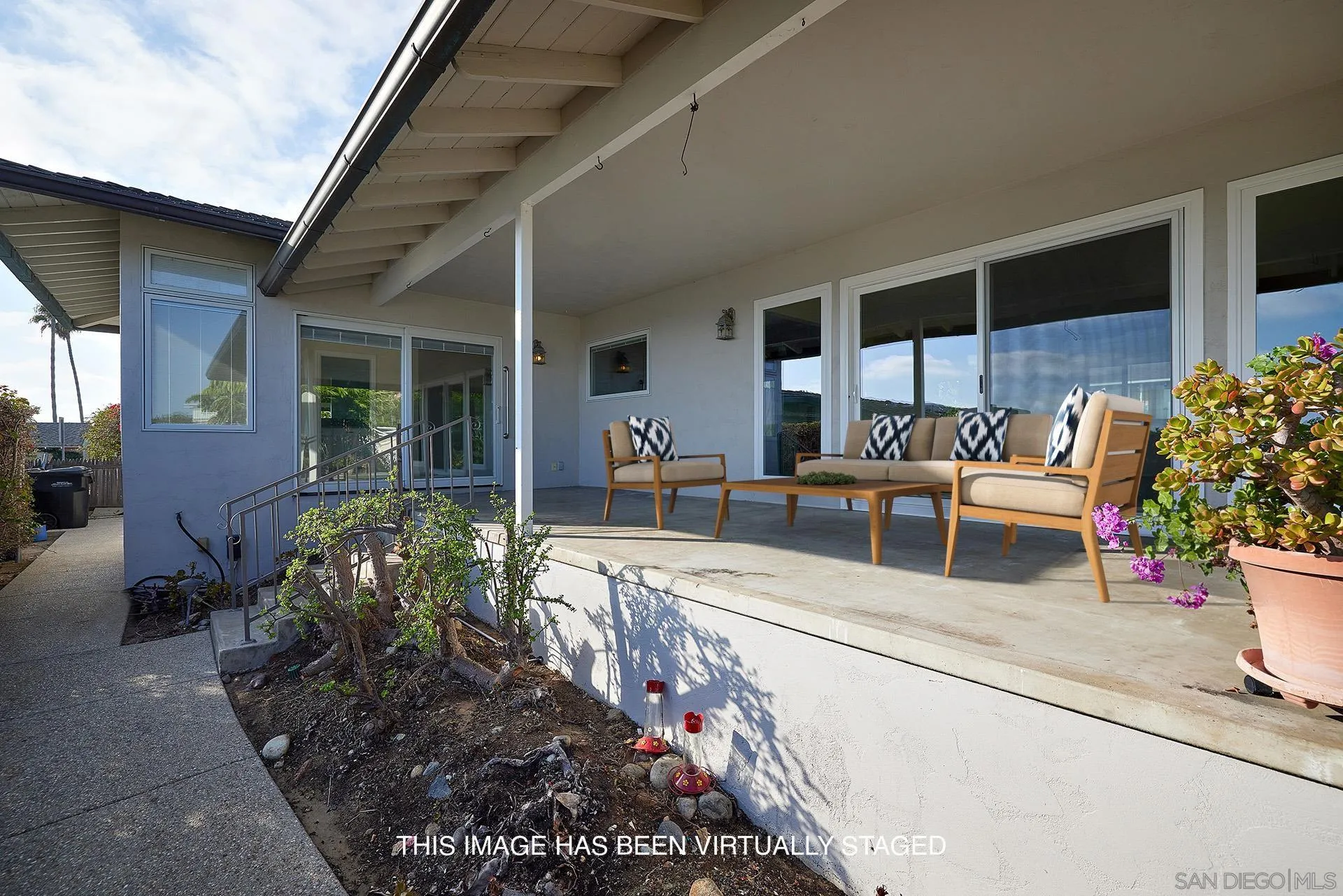 5560 Moonlight Lane La Jolla, CA 92037 - Photo 11 of 48