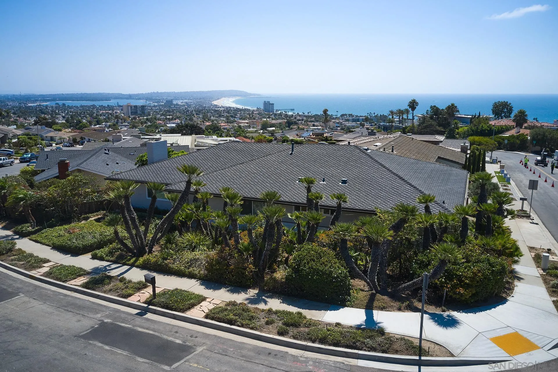 5560 Moonlight Lane La Jolla, CA 92037 - Photo 14 of 48