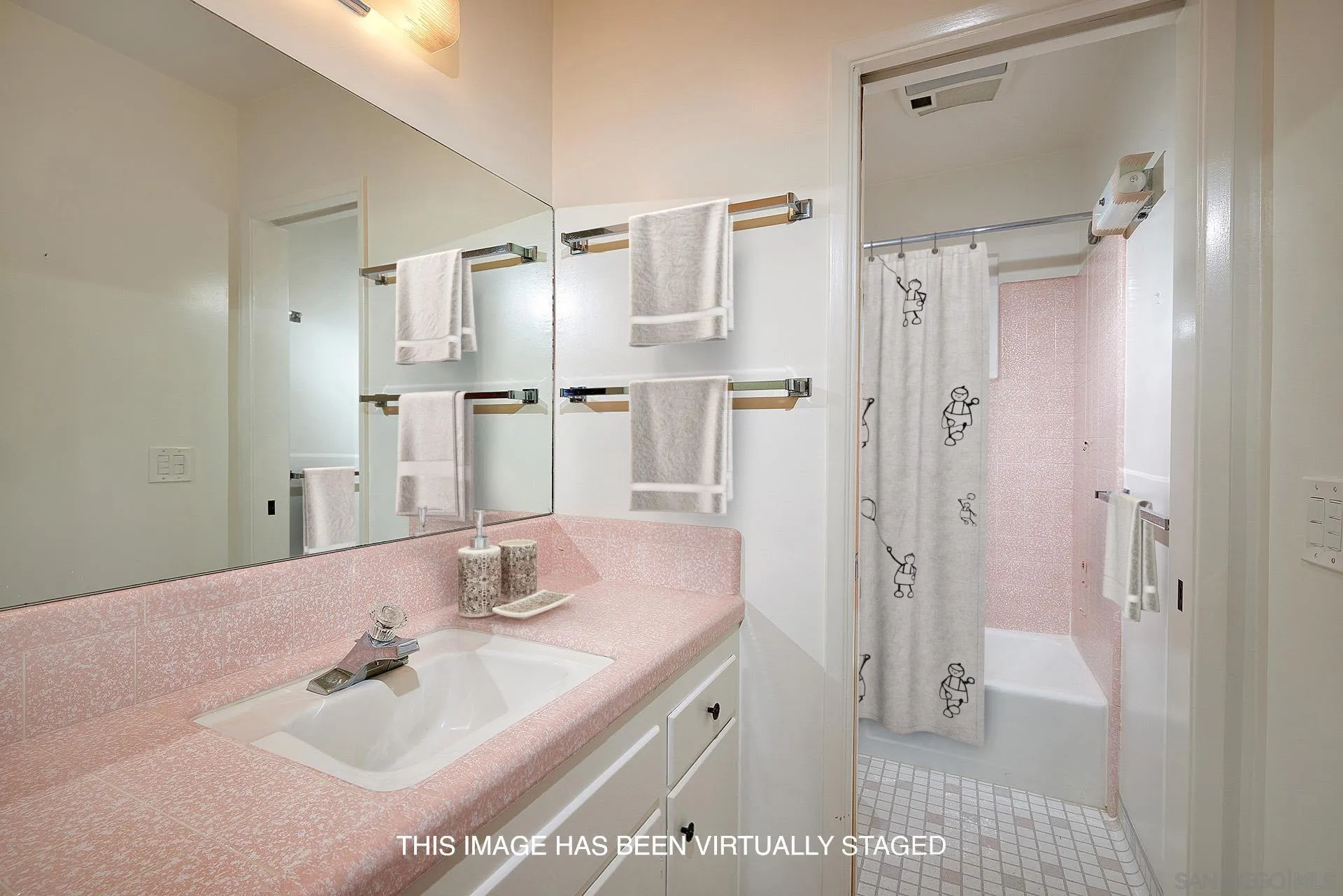 5560 Moonlight Lane La Jolla, CA 92037 - Photo 29 of 48 a bathroom with a sink toilet double vanity and shower