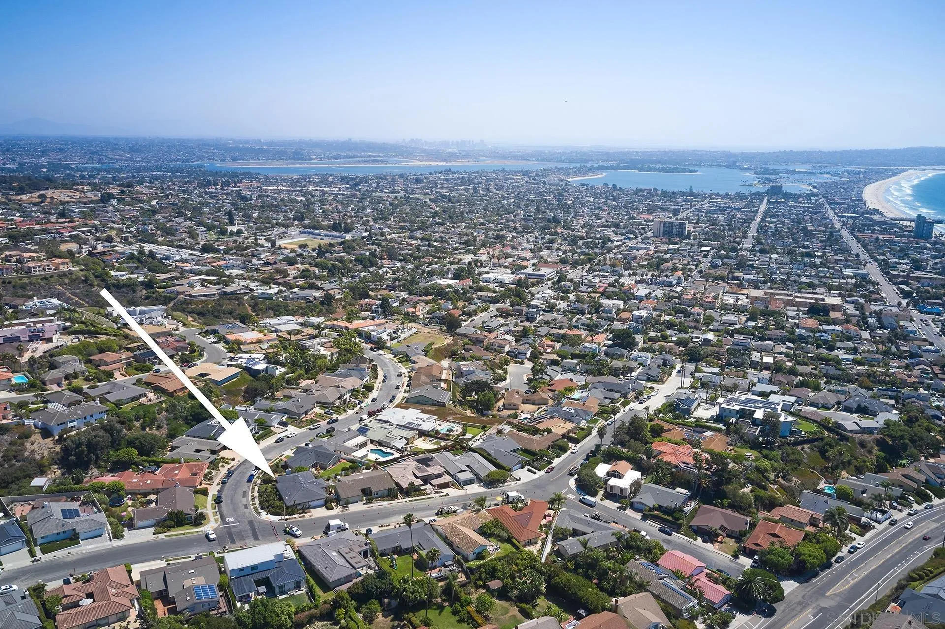 5560 Moonlight Lane La Jolla, CA 92037 - Photo 44 of 48 an aerial view of multiple house