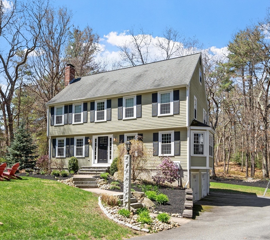 112 Stonecleave Road North Andover, MA 01845 - Photo 2 of 38 Gallery Image 2