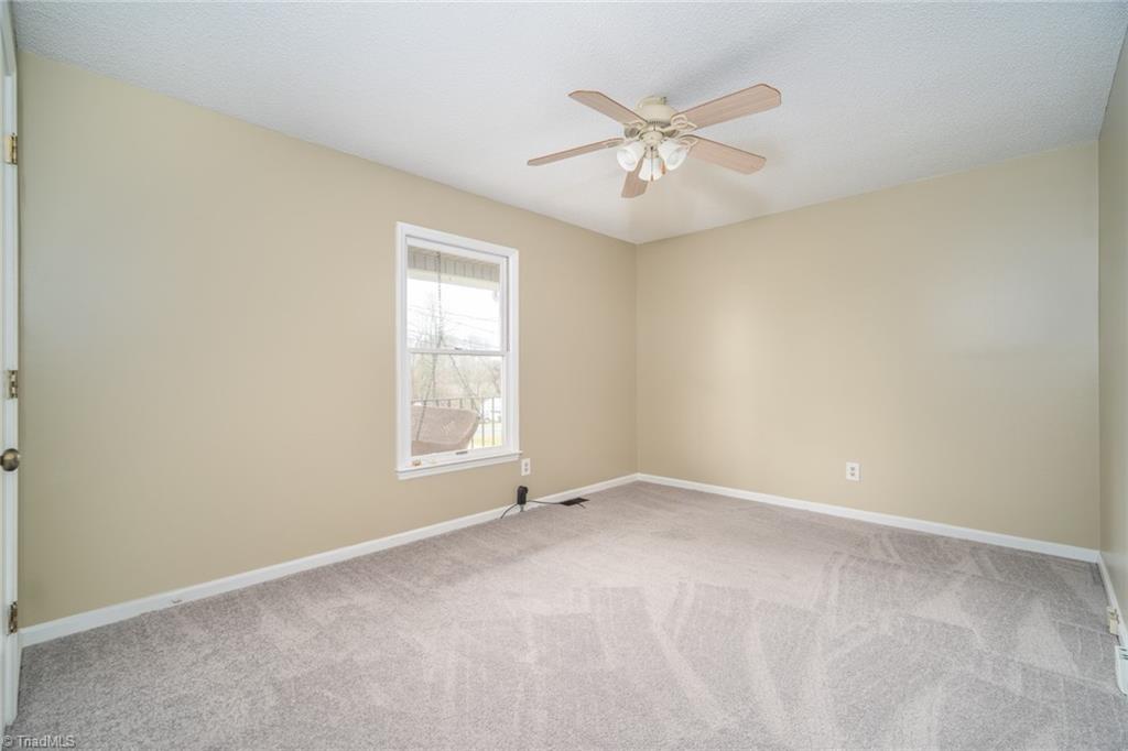 4015 Cresent Avenue Trinity, NC 27370 - Photo 22 of 35 Gallery Image 22