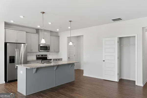 $2,490 | 185 Madison Bend, Woodstock, GA 30188