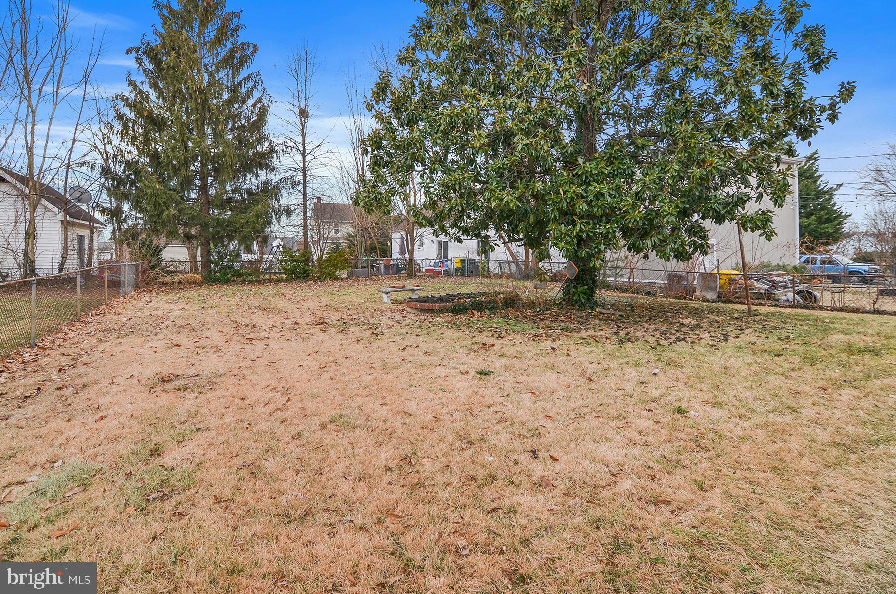 8426 Arbutus Road Pasadena, MD 21122 - Photo 3 of 29 Gallery Image 3