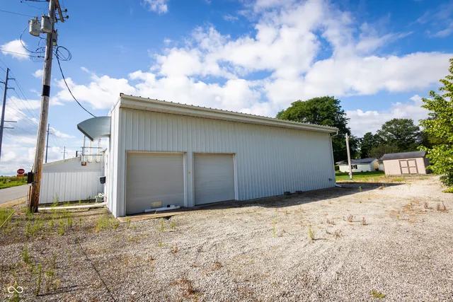 $400,000 | 5010 Highway 234, McCordsville, IN 46055