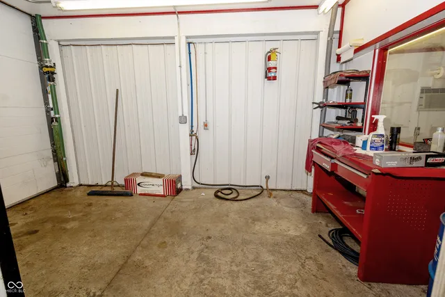 $400,000 | 5010 Highway 234, McCordsville, IN 46055