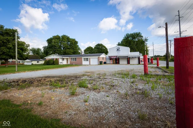 $400,000 | 5010 Highway 234, McCordsville, IN 46055