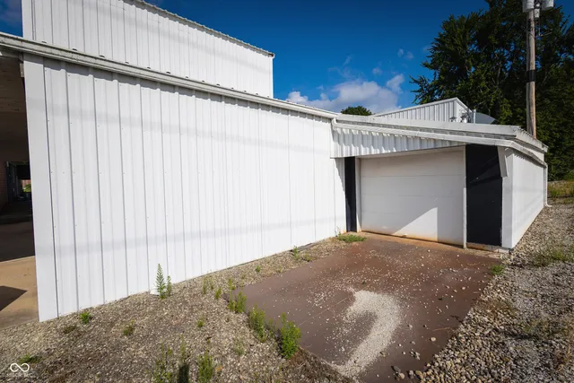 $400,000 | 5010 Highway 234, McCordsville, IN 46055