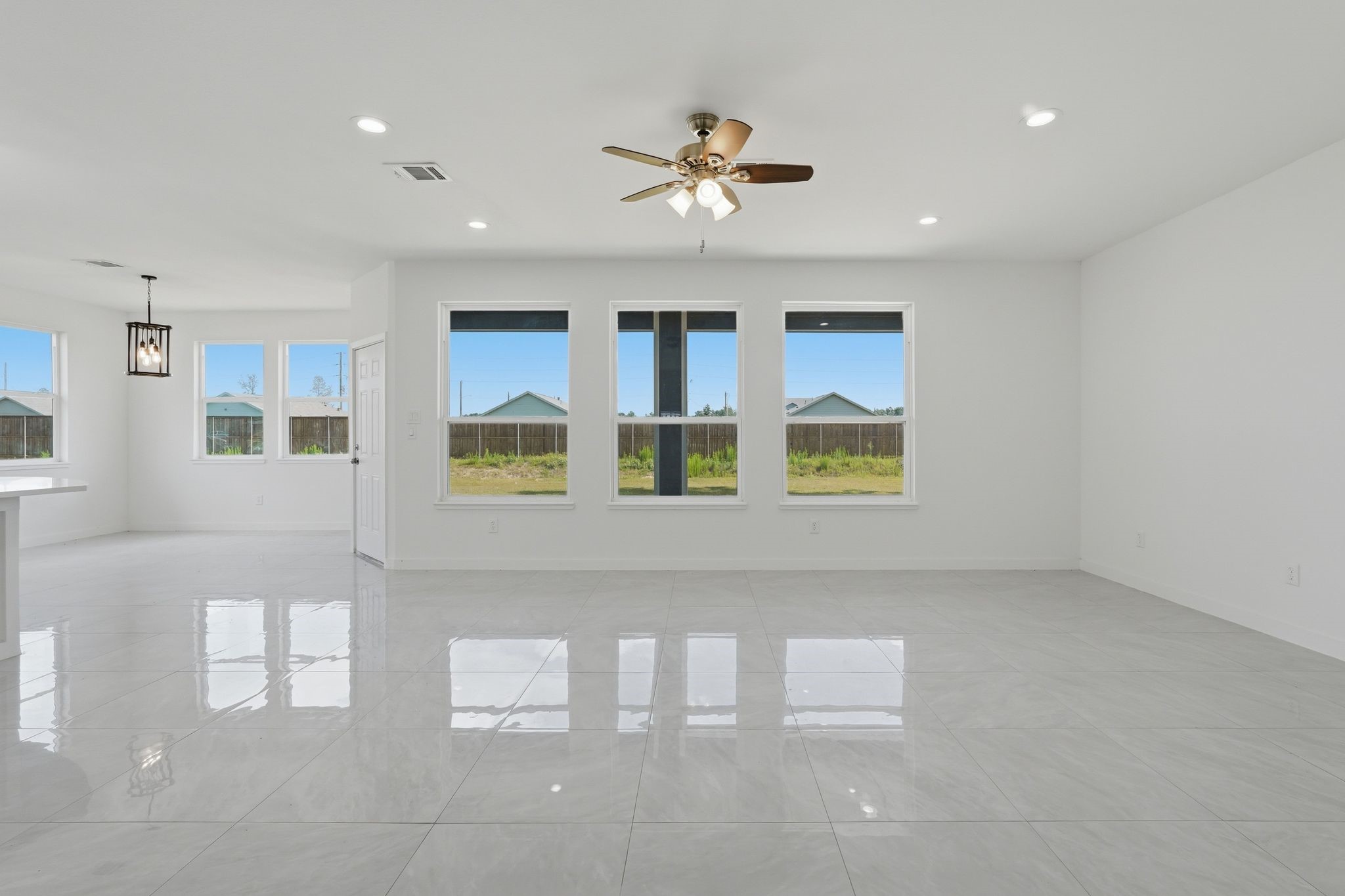 18611 Ratho Drive Conroe, TX 77306 - Photo 8 of 50
