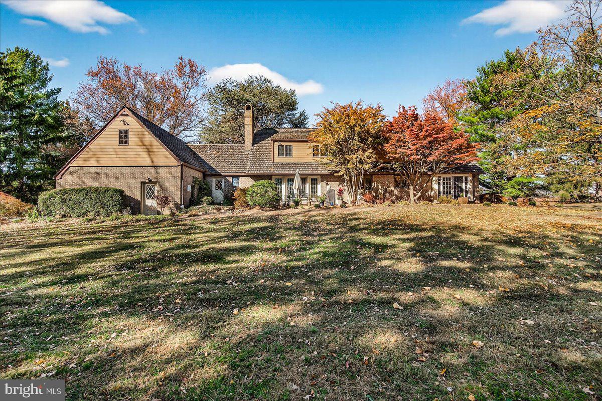 6400 Griffith Road Gaithersburg, MD 20882 - Photo 55 of 70 Rear Elevation--so elegant