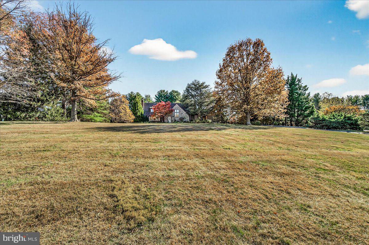 6400 Griffith Road Gaithersburg, MD 20882 - Photo 62 of 70 Perfect place to watch the changing of the Seasons