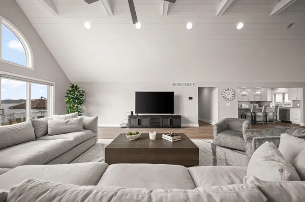 $2,600,000 | 5363 Paw Paw Lake Road, Coloma, MI 49038