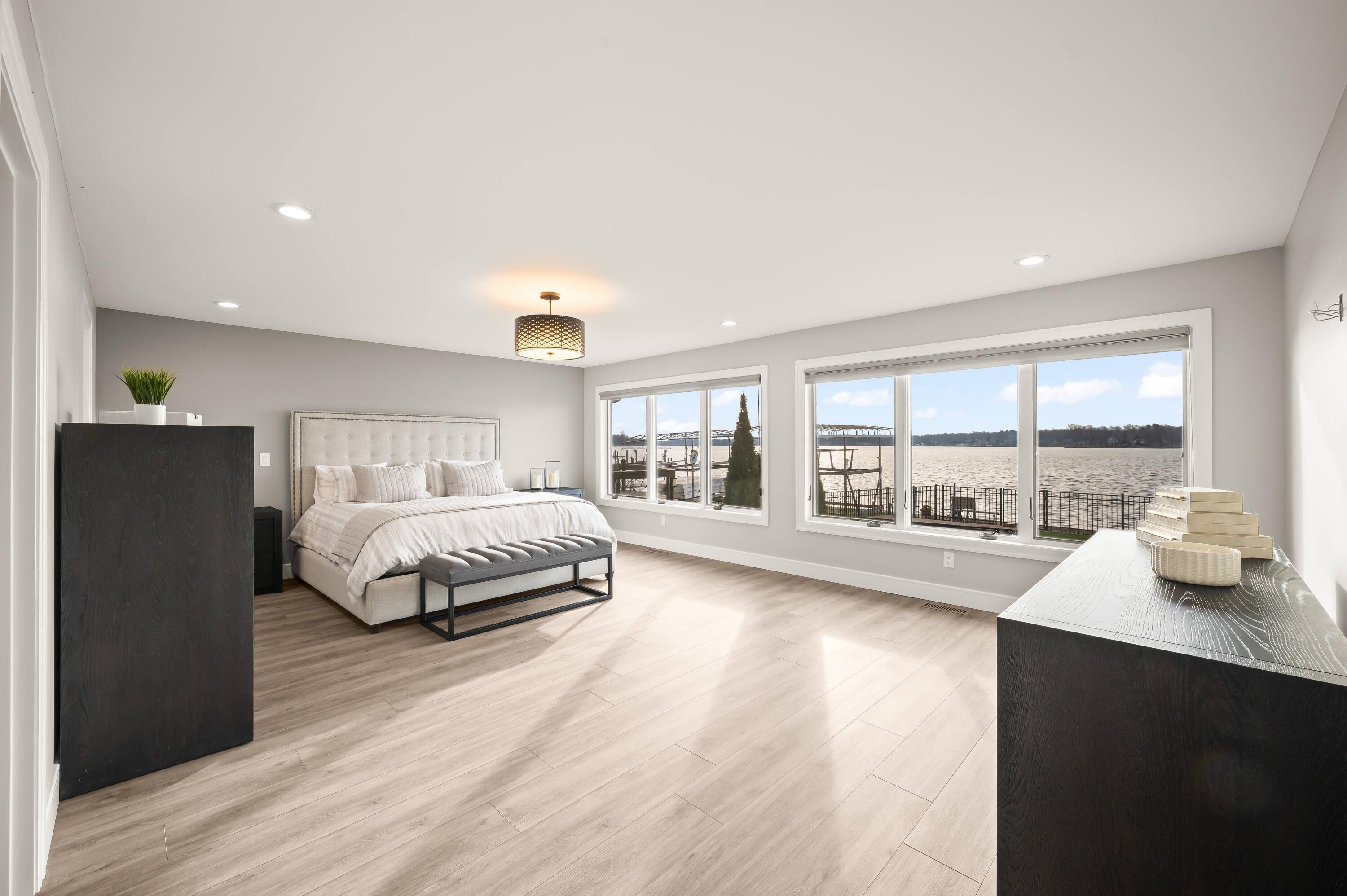 5363 Paw Paw Lake Road Coloma, MI 49038 - Photo 34 of 67 Primary Bedroom