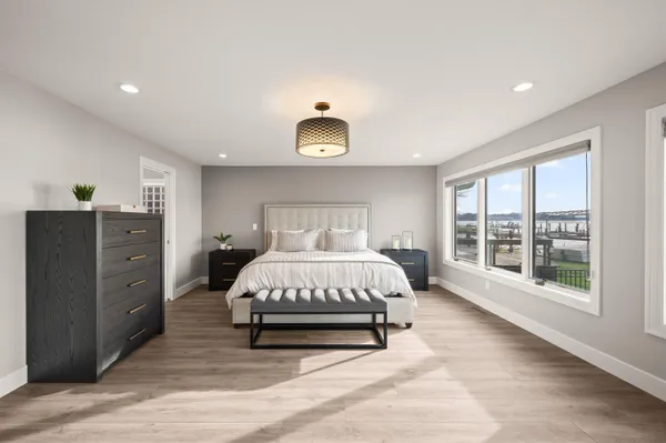 $2,600,000 | 5363 Paw Paw Lake Road, Coloma, MI 49038