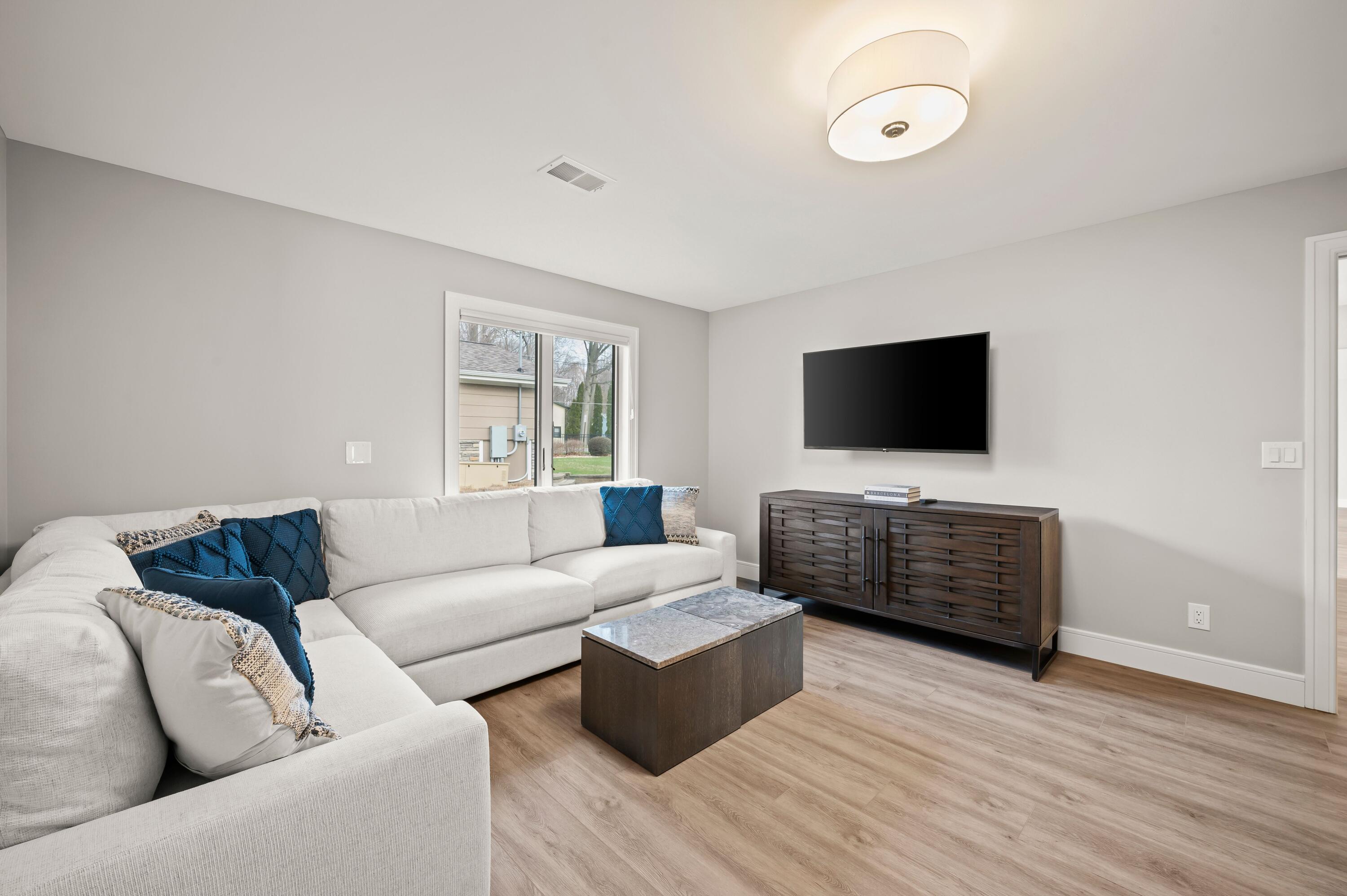 5363 Paw Paw Lake Road Coloma, MI 49038 - Photo 46 of 67 Family Room