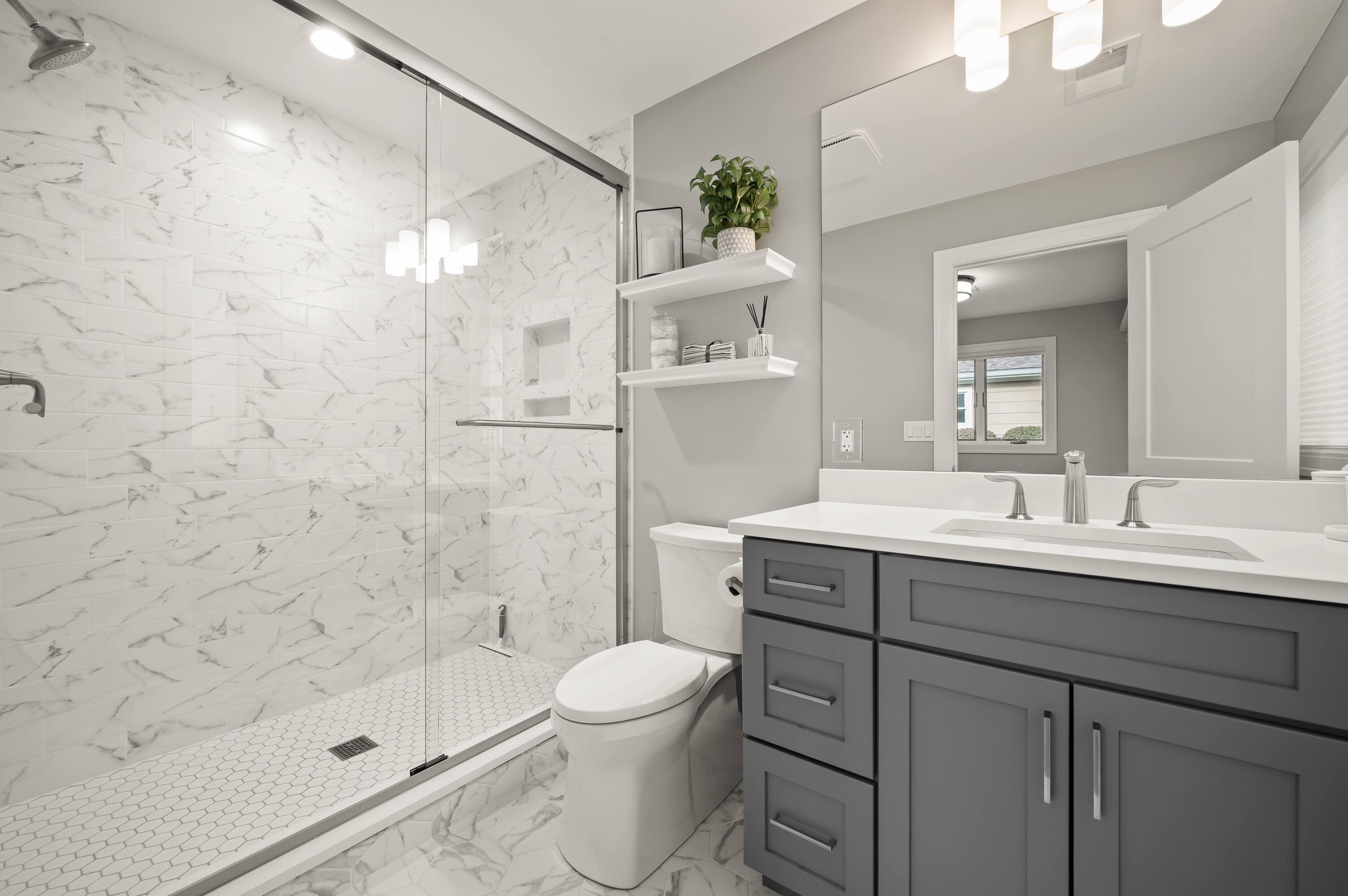 5363 Paw Paw Lake Road Coloma, MI 49038 - Photo 50 of 67 Bathroom 3