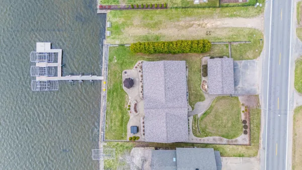 $2,600,000 | 5363 Paw Paw Lake Road, Coloma, MI 49038