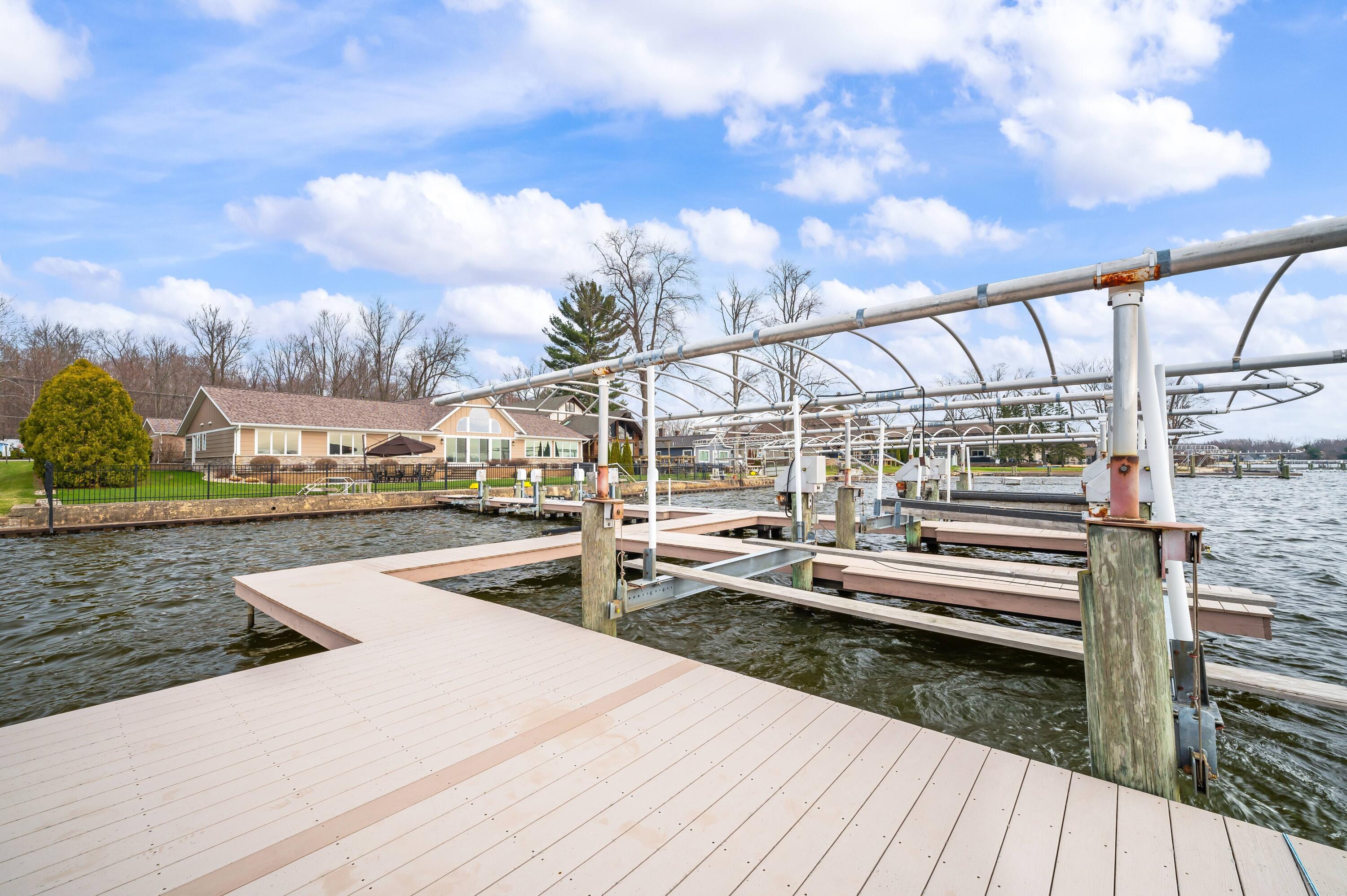 5363 Paw Paw Lake Road Coloma, MI 49038 - Photo 10 of 67 Boat Lifts