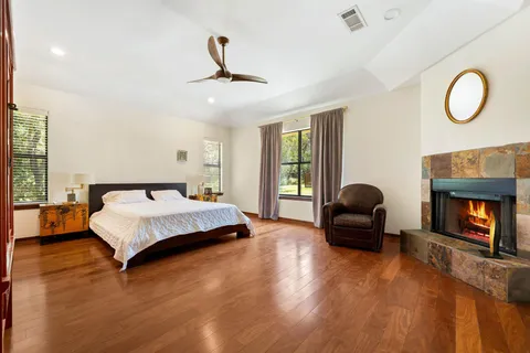 $1,375,000 | 105 Laurelwood Drive North, Austin, TX 78733