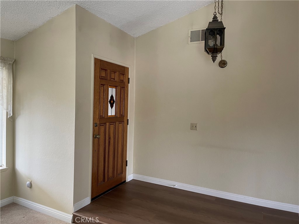 4201 Ferguson Court Riverside, CA 92505 - Photo 6 of 19 Entry