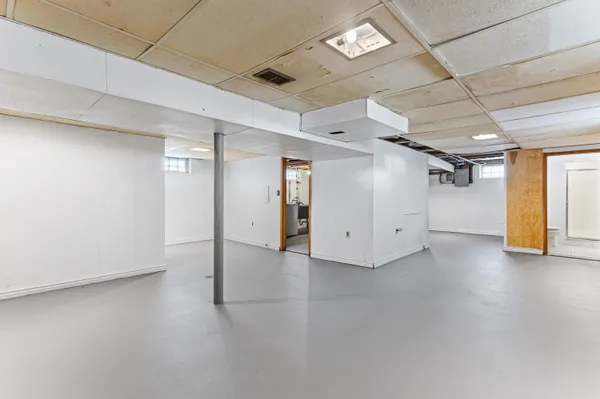 $1,700 | 20524 Indian, Redford, MI 48240