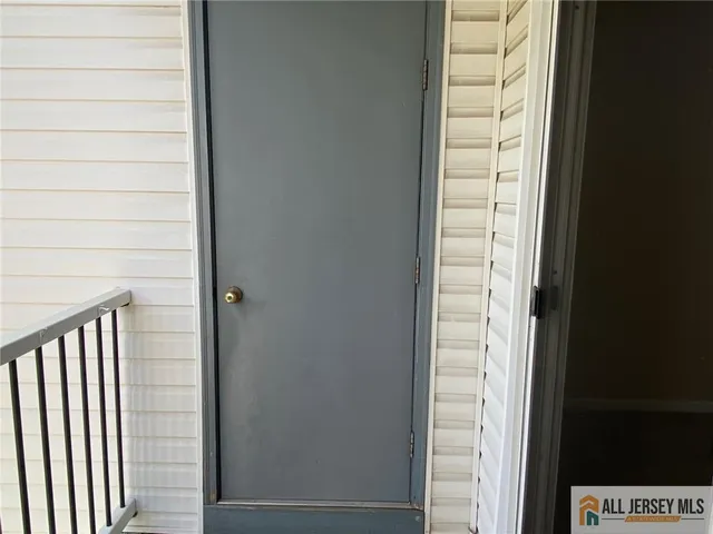 $415,000 | 121 Waterford Drive, Edison, NJ 08817