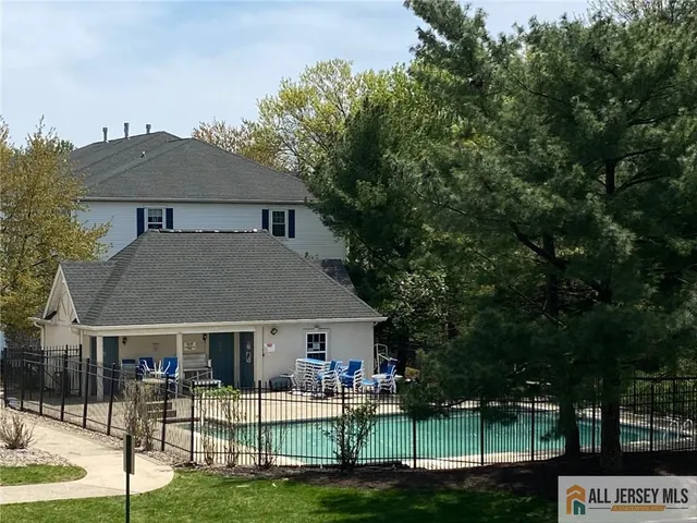 $415,000 | 121 Waterford Drive, Edison, NJ 08817