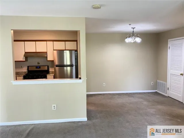 $415,000 | 121 Waterford Drive, Edison, NJ 08817