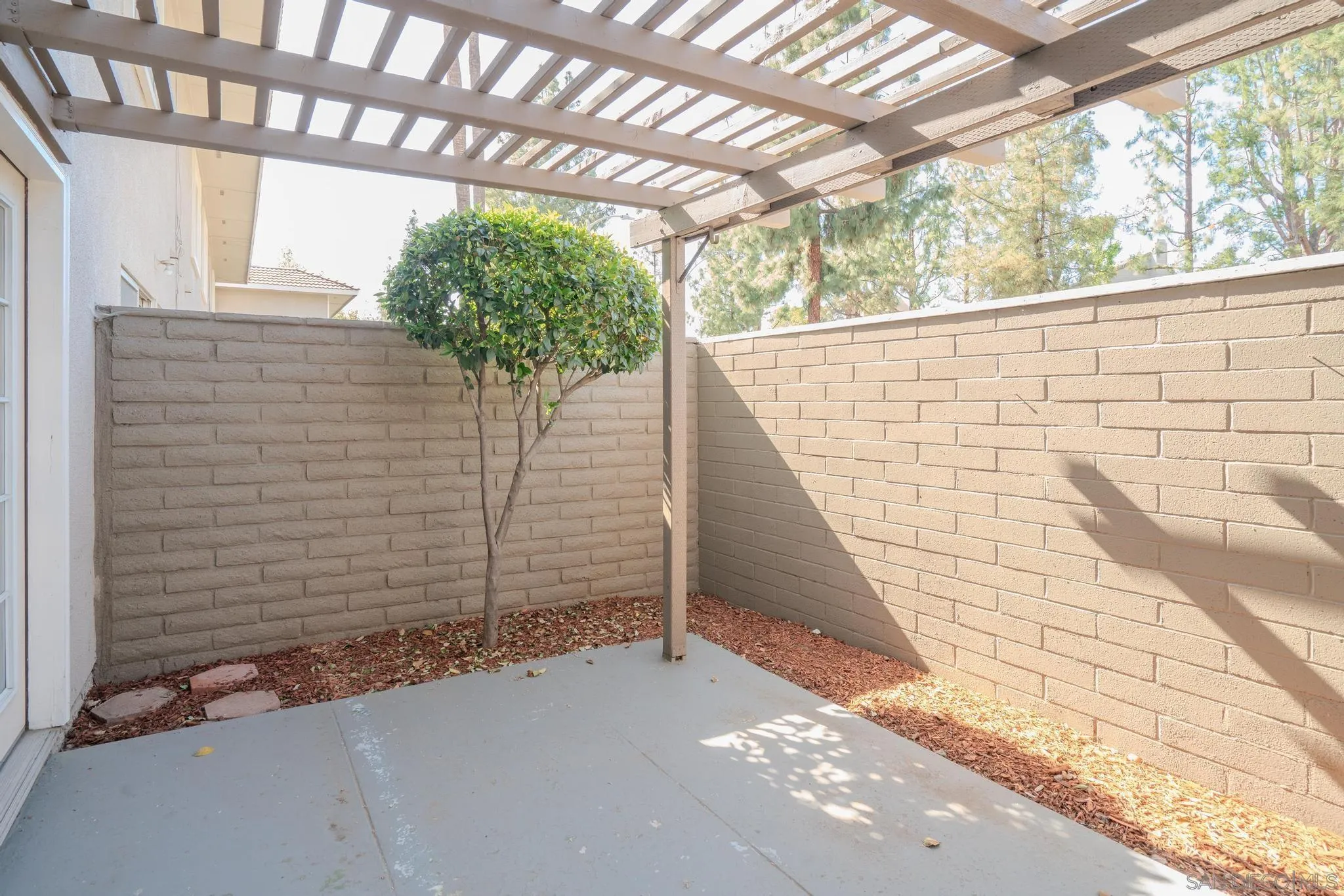1040 Central Avenue, Unit 4 Riverside, CA 92507 - Photo 28 of 36 Gallery Image 28